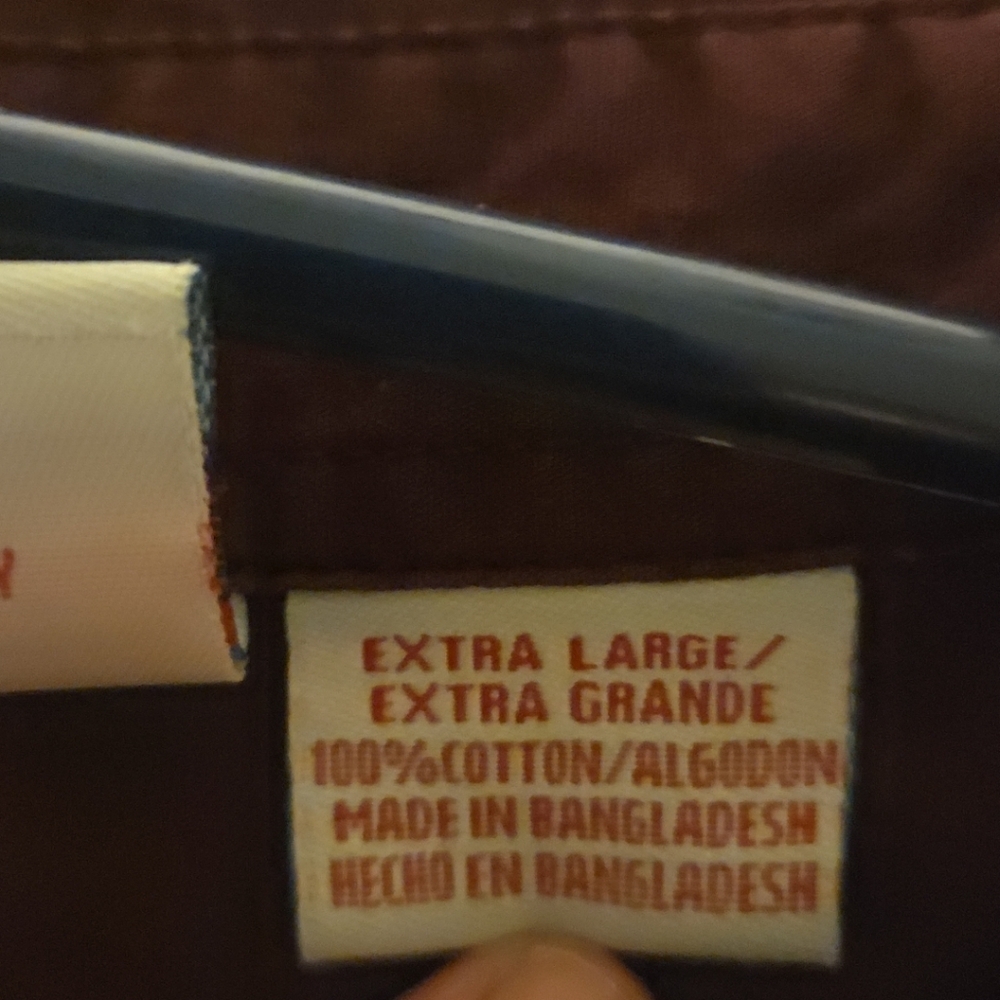 Disney Winnie The Pooh Embroidered Christmas Button Down Maroon Blouse size XL - Picture 9 of 9